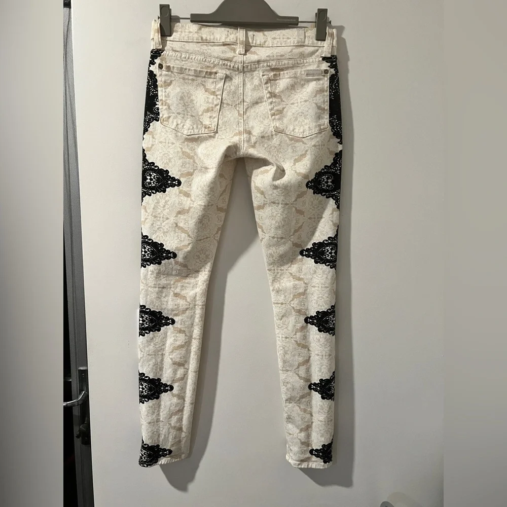 7 For All Mankind Cream Lace Printed Skinny Denim Sz. 27 *EUC* MSRP: $249+tax - Picture 4 of 9